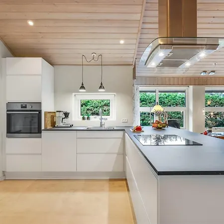 Guse - 1-5km From The Sea By Interhome
